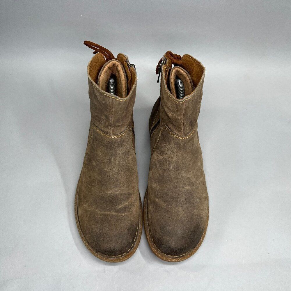 Born Taran Boots‎ Women's Size 7.5 Tan Distressed Suede Leather Ankle Booties - Picture 3 of 13